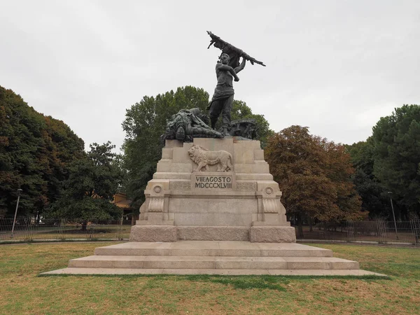 Popolano Savaş Anıtı Bologna