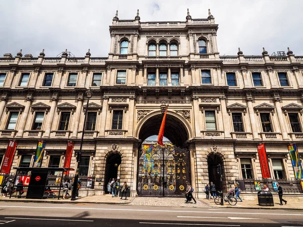 Burlington House i London, hdr — Stockfoto