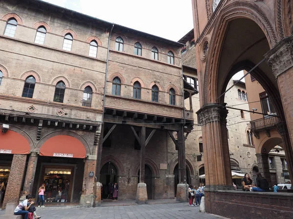 Uitzicht op het oude stadscentrum van Bologna — Stockfoto