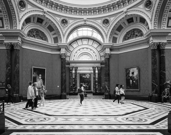 National Gallery i London sort og hvid - Stock-foto