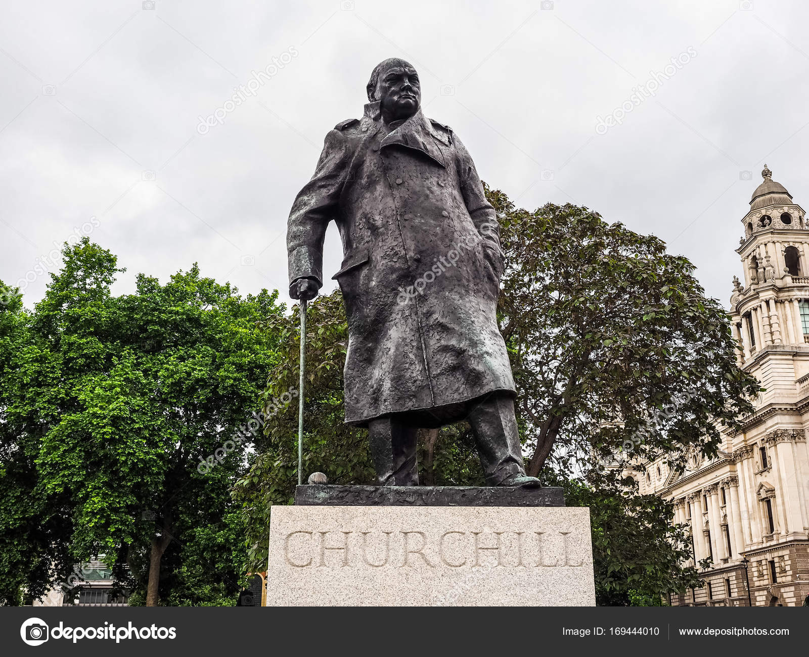 Churchill statue in London, hdr Stock Editorial Photo