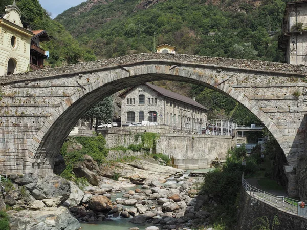 Ponte romano a Pont Saint Martin — Foto Stock