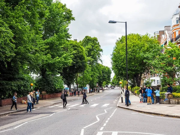 Abbey Road cruzando en Londres, hdr —  Fotos de Stock