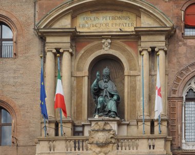 Bologna San Petronio heykeli