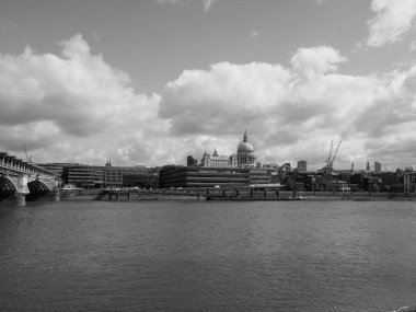 Londra siyah beyaz Thames Nehri