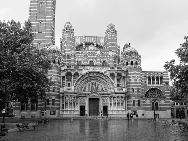 威斯敏斯特大教堂在伦敦黑色和白色 — 图库照片