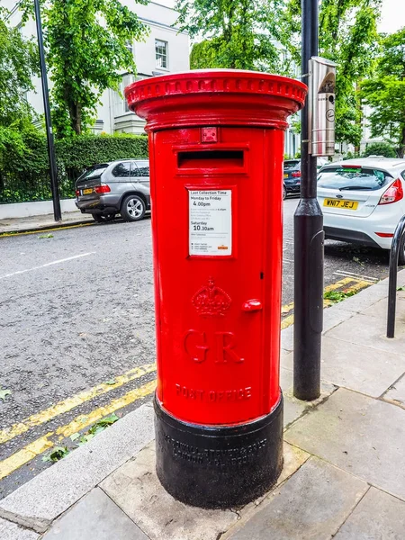 Londra'da, hdr kırmızı posta kutusu — Stok fotoğraf