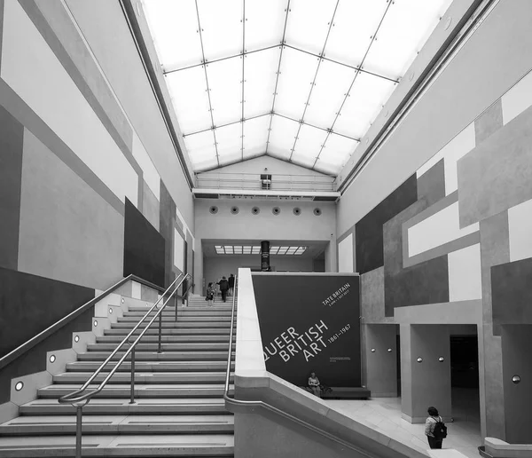 Tate Britain à Londres noir et blanc — Photo