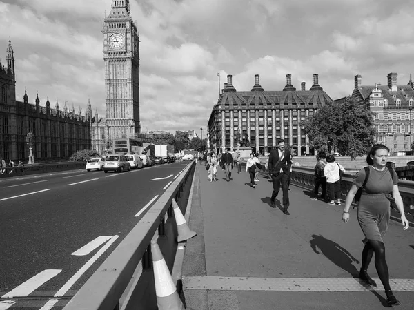 Domy Parlamentu w Londynie czarno-białe — Zdjęcie stockowe