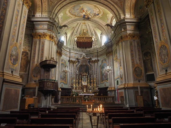 Iglesia Parroquial en Quincinetto —  Fotos de Stock