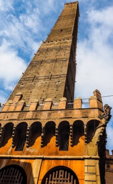 Bologna (hdr Due torri (iki kule))