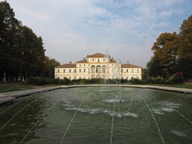 La Tesoriera, Torino