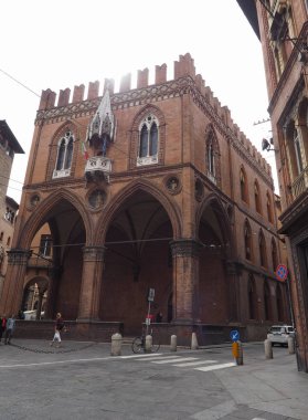 Palazzo della Mercanzia ticaret odası Bologna