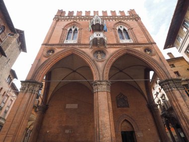 Palazzo della Mercanzia ticaret odası Bologna
