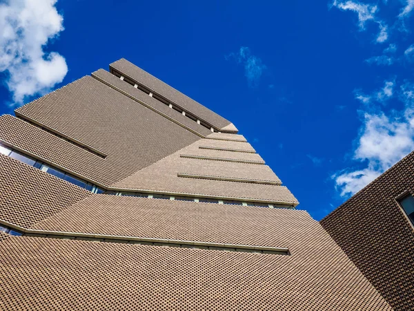 Tate Modern Tavatnik Building in London, hdr — Stock Photo, Image