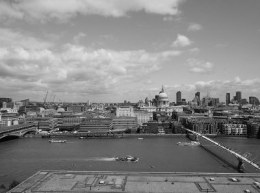Londra şehir manzarası siyah ve beyaz