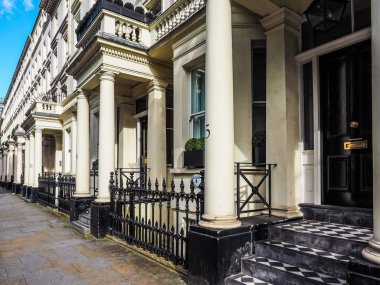 Evlerden Londra, hdr