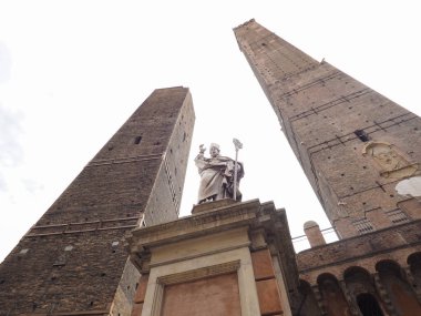 Bologna Due torri (iki kule)