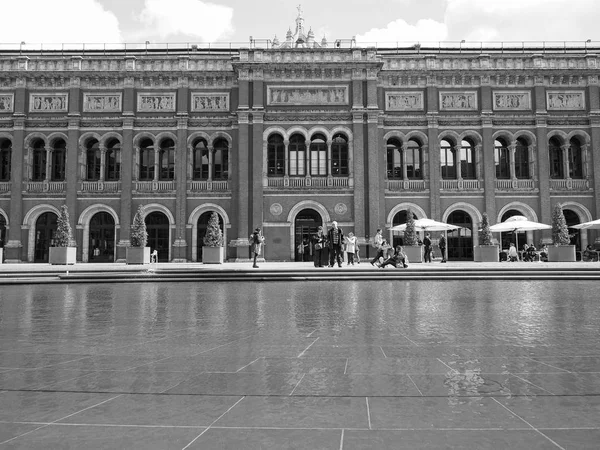 Victoria ve Albert Müzesi Londra siyah ve beyaz — Stok fotoğraf