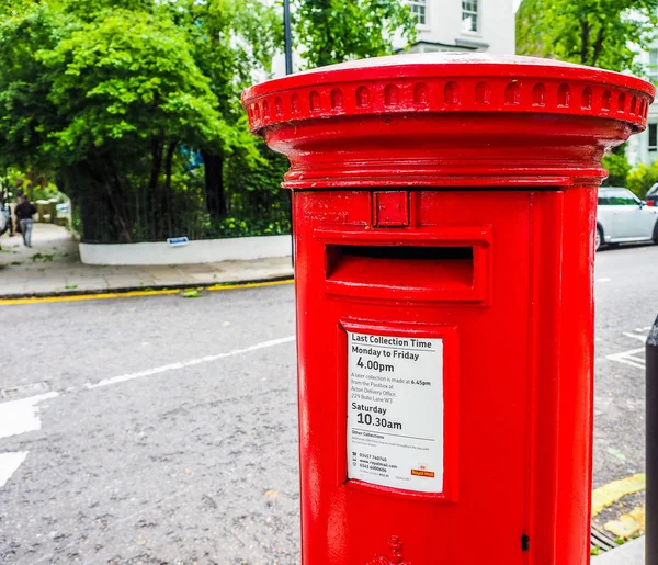 Caixa de correio vermelho em Londres, hdr — Fotografia de Stock