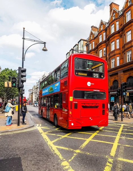 Red bus in London (hdr) — Stock Photo, Image