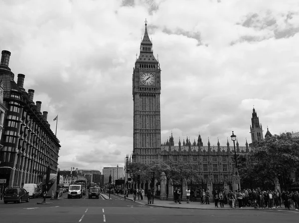 Camere del Parlamento a Londra in bianco e nero — Foto Stock