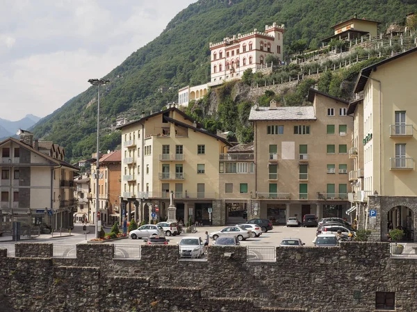 Veduta della città di Pont Saint Martin — Foto Stock