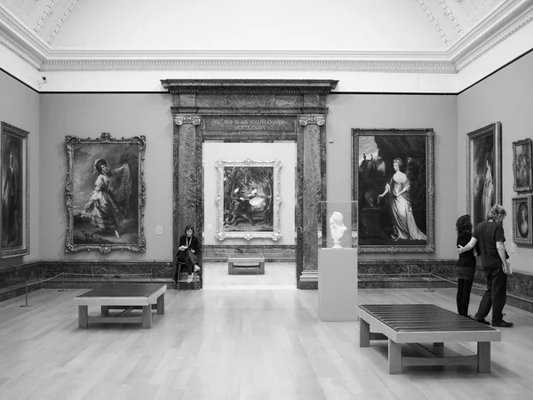 Tate Britain i London svart och vitt — Stockfoto