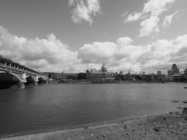 Londra siyah beyaz Thames Nehri