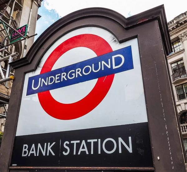 Bank tube station in London (hdr) — Stock Photo, Image