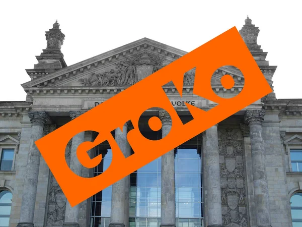 Groko (große Koalition) über Reichstag in Berlin — Stockfoto
