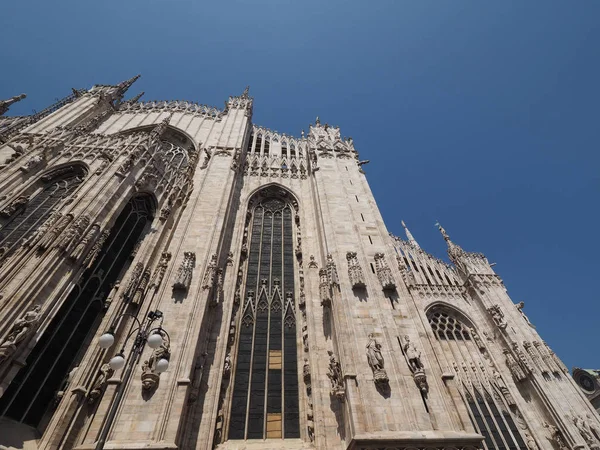 Duomo (bedeutet Kathedrale) in Mailand — Stockfoto