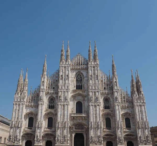 Duomo (bedeutet Kathedrale) in Mailand — Stockfoto