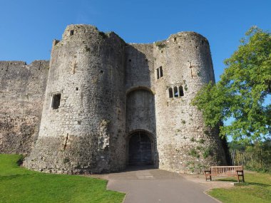 Chepstow'daki Chepstow Kalesi harabeleri