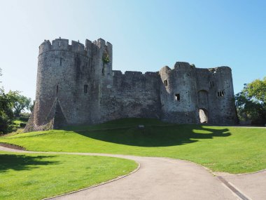 Chepstow'daki Chepstow Kalesi harabeleri