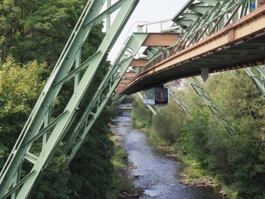 Wuppertaler Schwebebahn (Wuppertal Asma Demiryolu)