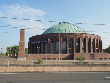 Duesseldorf 'taki Tonhalle konser salonu.