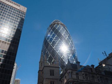 30 st mary balta gökdelen Londra'da