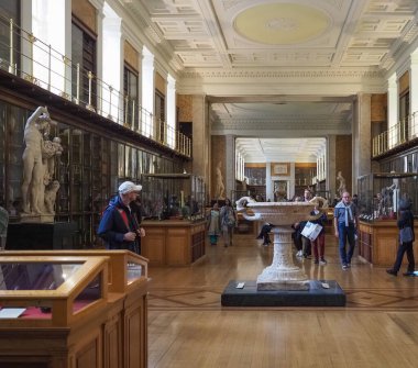 Londra 'daki British Museum' daki Aydınlanma Galerisi
