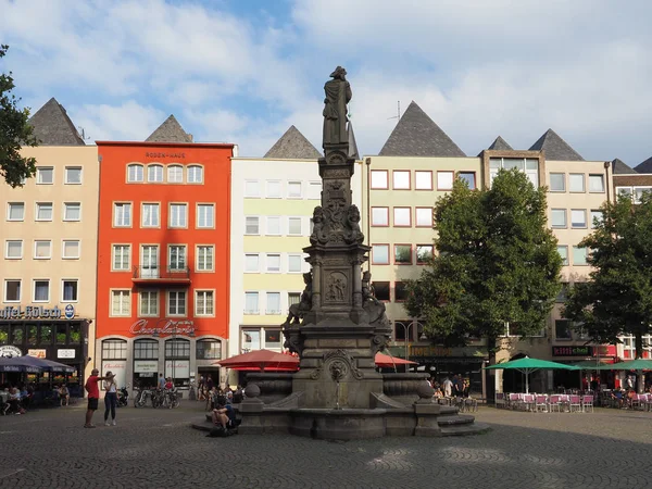 Ko Altstadt (老城)的Alter Markt (旧城)广场 — 图库照片