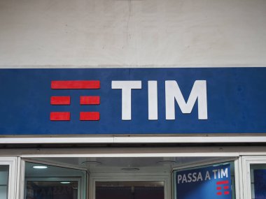Torino - Ekim 2019: Tim (Telekom Italia Mobile) imzası
