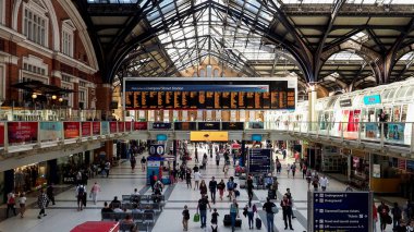 Londra'nın Liverpool street istasyonu