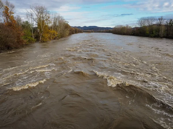 Grote rivier overstroming — Stockfoto