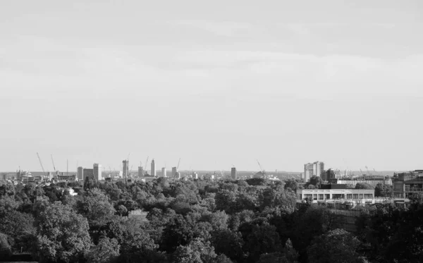 Primrose Hill à Londres, noir et blanc — Photo