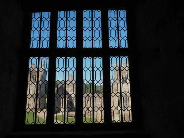 Chepstow Castle ruins in Chepstow — Stock Photo, Image