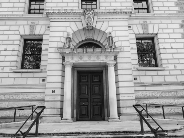 Hm Treasury in Londen, zwart-wit — Stockfoto