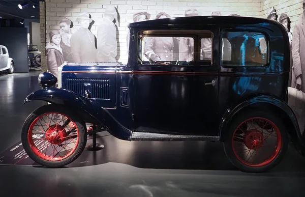 Oldtimer austin seven 1932 Auto im turin car museum in turin — Stockfoto