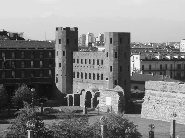 Porta Palatina (Puerta Palatina) en Turín, blanco y negro —  Fotos de Stock