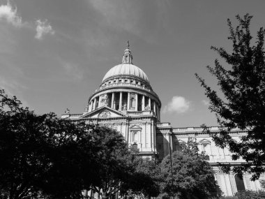 Londra 'daki St. Paul Katedrali, siyah beyaz