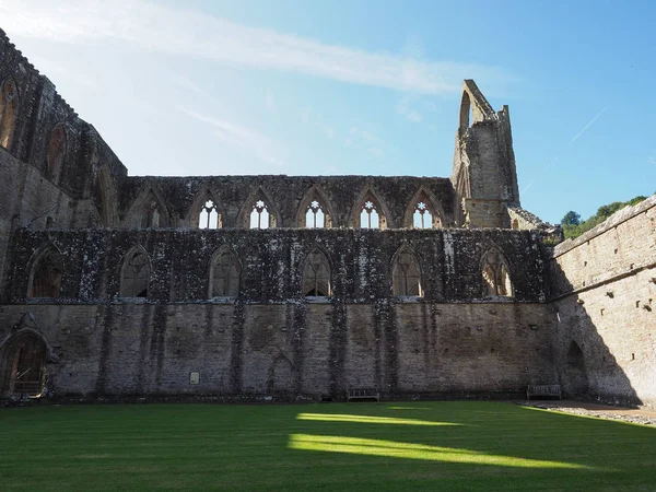 Tintern kloster (Abaty Tyndyrn) i Tintern – stockfoto